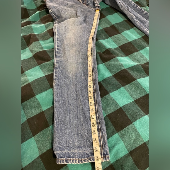 Vintage 501 shrink to fit women’s specific Levi’s - Picture 9 of 12